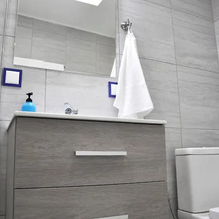 One Bedroom With Wifi At 3 Km Away From The Beach *
